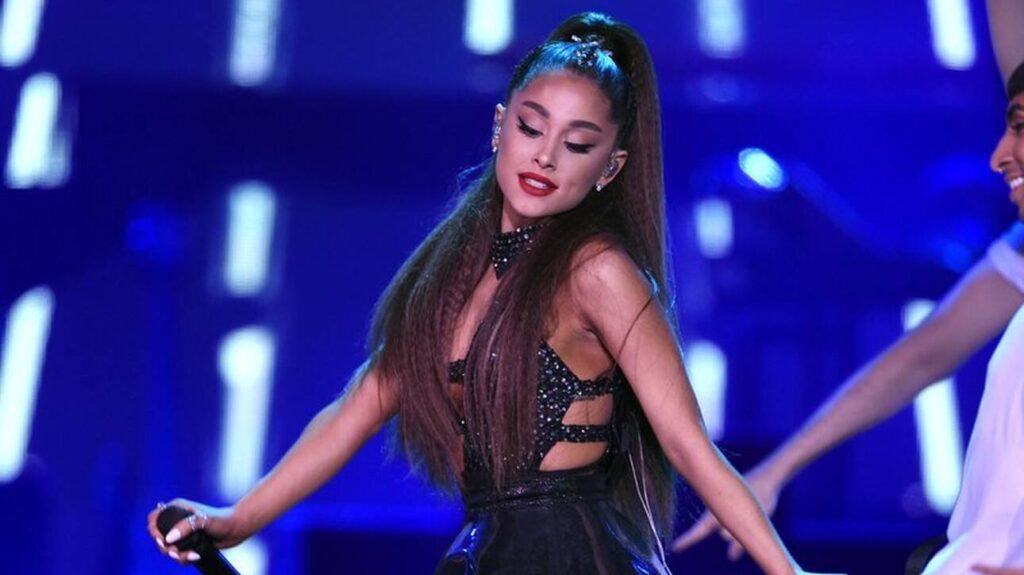 Ariana Gkrande Rekor Gkines