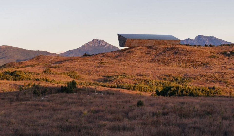 Mavro Kouti Gis Atsalino Tasmania